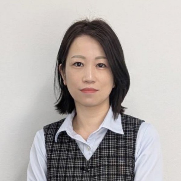 管理部 濱田 亜弥